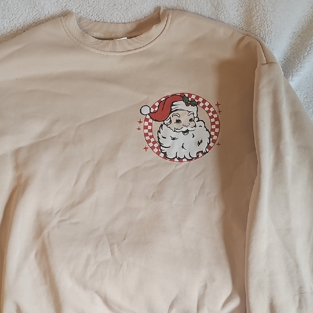 Women's Cream Sweatshirt with Santa Design‎